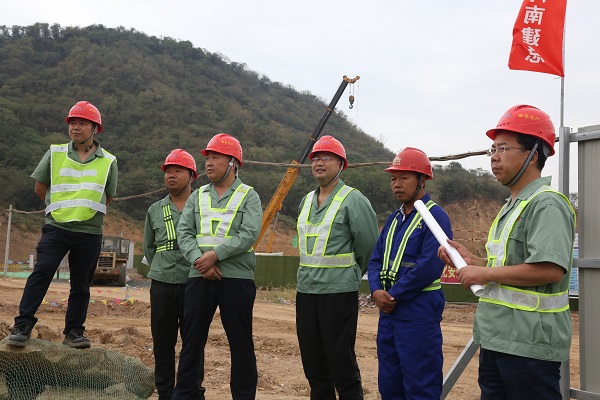 1538279692112480.jpg 2.jpg